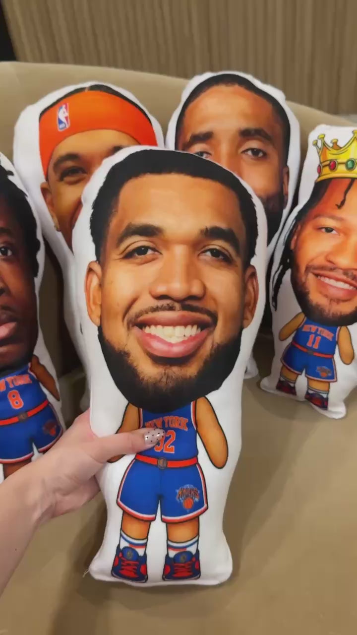 2026 Knicks Talking Dolls Set